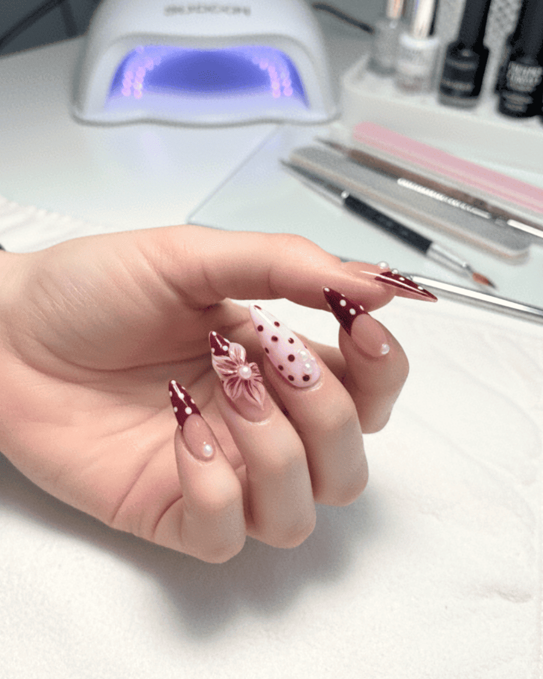 Luna Nail Lounge atmosphere